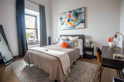 Birmingham Bright Stay - 1BR/Balcony/Walk Score 91