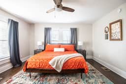 Avondale Haven: Near it All– WiFi, King Bed & Pets