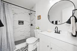 Beacon Grove Retreat – Patio • Washer/Dryer • WiFi