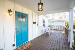 Crestwood Bloom – 3BR Getaway w/ Patio & Backyard