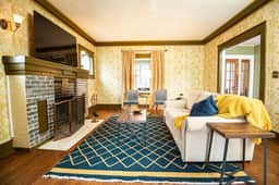 Hanover Haven | Grand Historic Retreat/Game Room