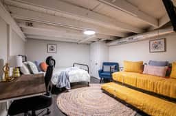 Magic City Manor: Groups/Driveway/Game Room/Wifi
