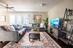 Ridge Retreats Duo: Big Groups/Free Parking/Wifi