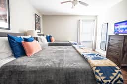 Ridge Retreats Duo: Big Groups/Free Parking/Wifi