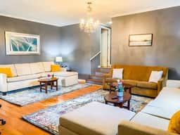 The Cardinal Place | Relaxing Stay Near Downtown