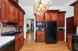 The Jefferson House | Private Parking | Group Stays