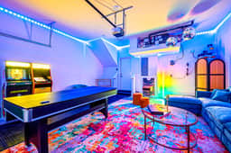 The Encore - Rooftop Hot Tub/Game Room/Sleeps 12 - Image 5