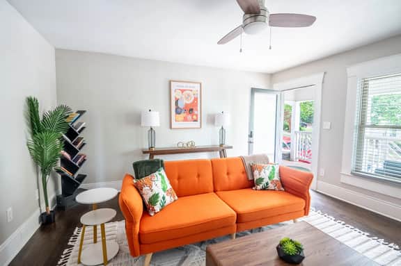 Avondale Adventure-Serene City Stay-King Bed/Games