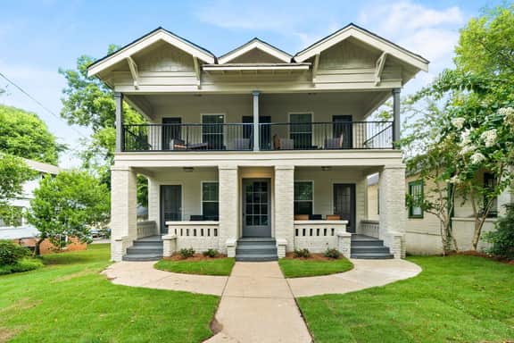 Avenue Quads - Big Groups/King Bed/Parking/4 Units
