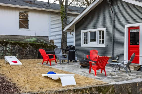Crestwood Pines - Backyard/Pets/Games/WiFi