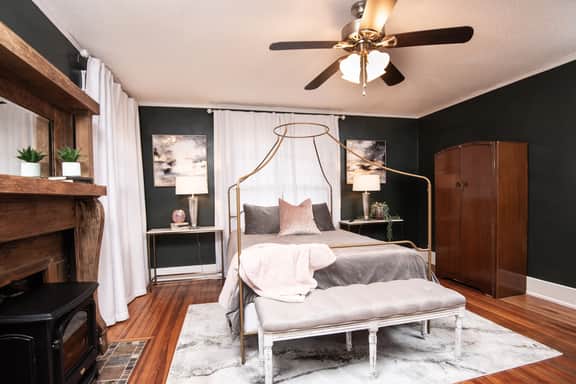 Hanover Haven | Grand Historic Retreat/Game Room