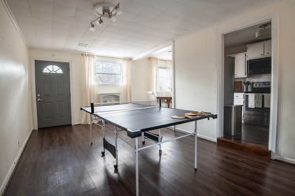 Hoadley Home- Family/Games/Driveway/Wifi/Crestline