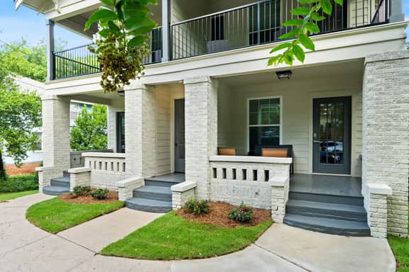 Avenue Quads - Minutes from City/Parking/Units 2&4