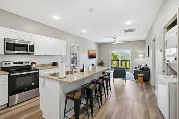 Serenity Ridge Clubhouse Unit 4 - Groups/Pool/Wifi