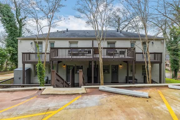 Vulcan View Suites - Group-Friendly Units w/ Parking