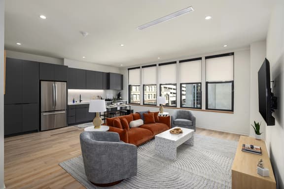 Sky Suite – Games/WiFi/Center of the City + Views