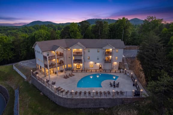 Serenity Ridge Unit 712 - Group Stay/Pool Access - Image 1