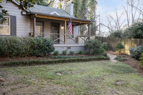 The Grove at 21st- Near Mtn. Brook/Gazebo/3BR/WiFi