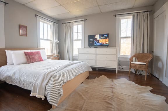 Tri-City VintagePop – Historic Charm/Groups/WiFi